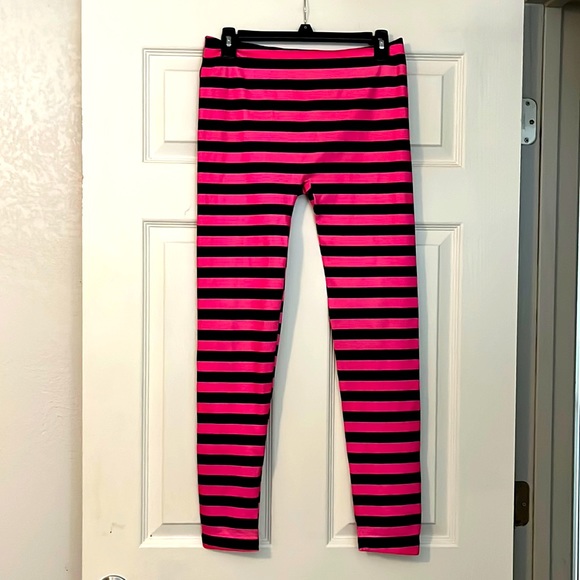 NWOT JUNIORS STRIPED LEGGINGS : SIZE LARGE - Picture 1 of 2